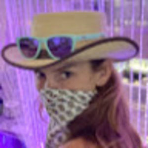 Meet your Posher, Kendra